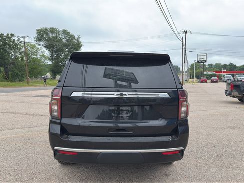 Used 2024 Chevrolet Tahoe LT w/ Luxury Package RWD image 7
