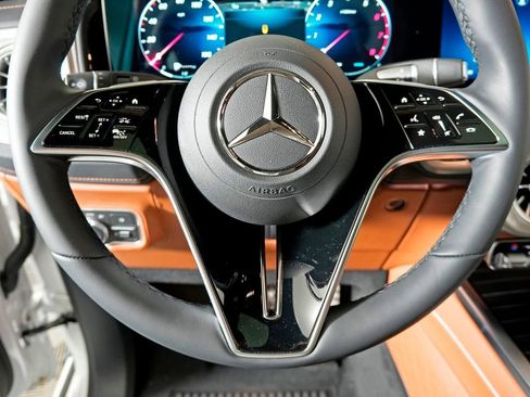New 2026 Mercedes-Benz G 550 image 17