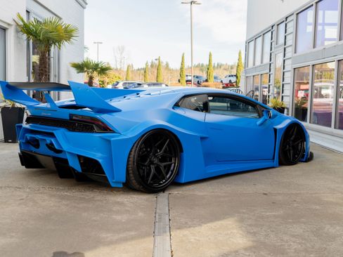 Used 2016 Lamborghini Huracan LP 580-2 RWD image 10