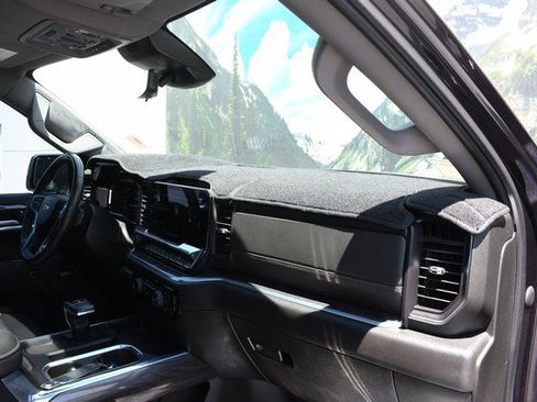 Used 2022 Chevrolet Silverado 1500 LTZ w/ Technology Package AWD/4WD image 25