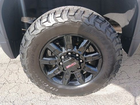 Used 2024 GMC Sierra 2500 AT4 w/ AT4 Premium Plus Package image 65