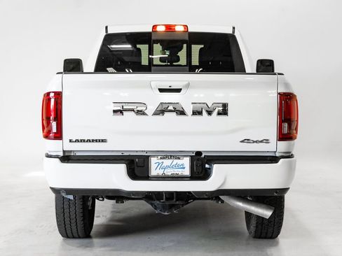 Used 2026 RAM 2500 Laramie AWD/4WD image 31