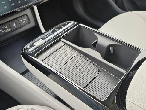 New 2026 Hyundai Tucson Limited image 21