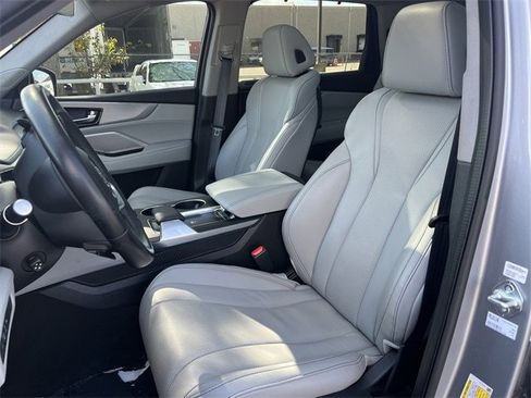 Certified 2024 Acura MDX SH-AWD w/ Technology Package image 28