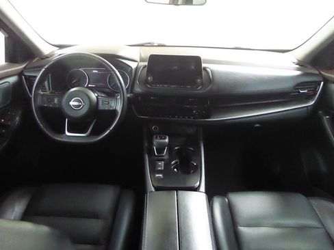 Used 2022 Nissan Rogue SV w/ SV Premium Package FWD image 9