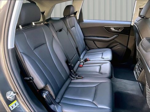 Used 2023 Audi Q7 2.0T Premium w/ Convenience Package image 25