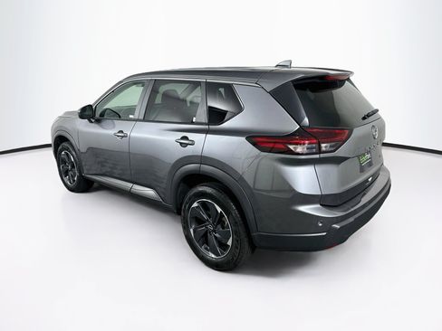 Used 2025 Nissan Rogue SV AWD/4WD image 5