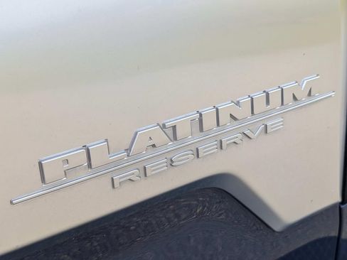Used 2023 Nissan Titan Platinum Reserve w/ Moonroof Package RWD image 12