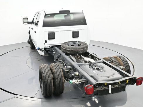 New 2026 RAM 3500 Tradesman AWD/4WD image 25
