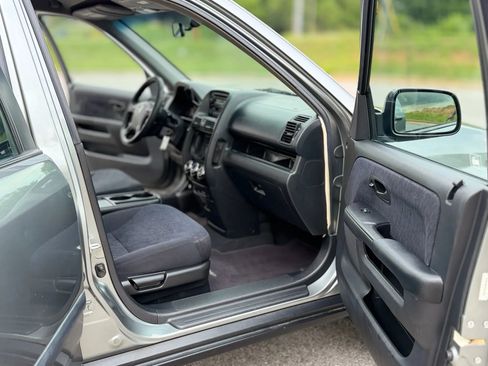 Used 2006 Honda CR-V LX image 21