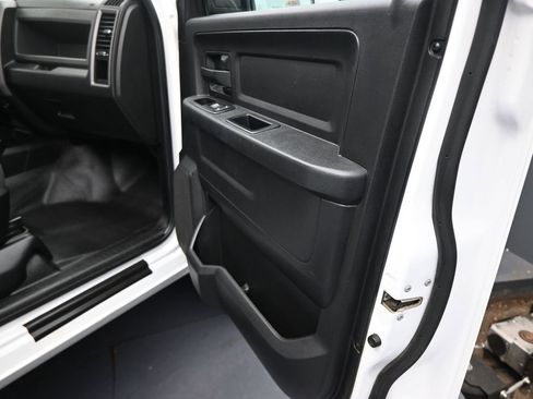 Used 2016 RAM 2500 Tradesman w/ Popular Equipment Group image 33