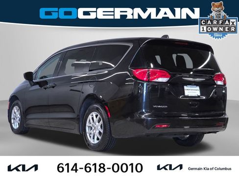Used 2021 Chrysler Voyager LX FWD image 10