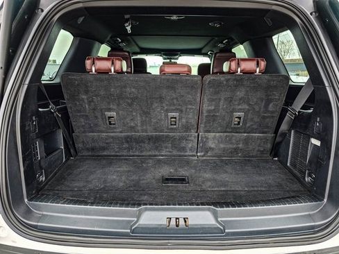 Used 2023 Ford Expedition Limited image 31