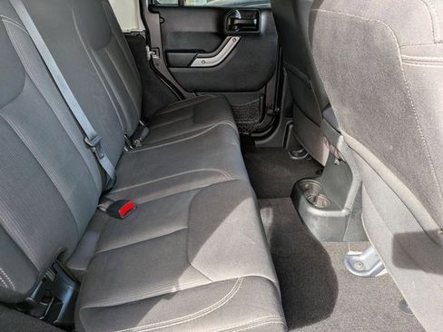 Used 2017 Jeep Wrangler Unlimited Sahara w/ Connectivity Group image 20