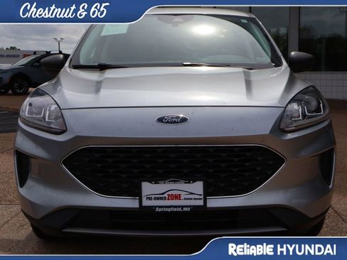 Used 2022 Ford Escape SE w/ Cold Weather Package AWD/4WD image 8