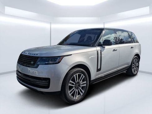 Used 2023 Land Rover Range Rover Long Wheelbase SE image 11