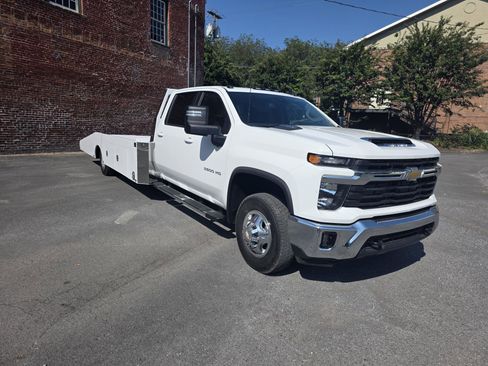 New 2025 Chevrolet Silverado 3500 LT w/ Convenience Package image 11