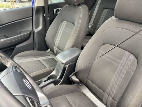 Used 2021 Hyundai Venue SEL w/ Premium Package FWD image 16