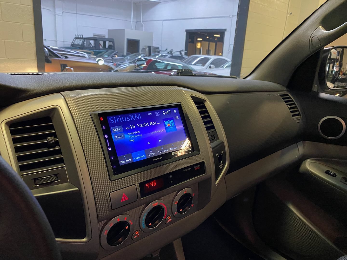 Used 2006 Toyota Tacoma PreRunner RWD image 9