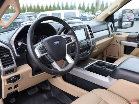 Used 2019 Ford F250 Lariat w/ Lariat Ultimate Package image 12
