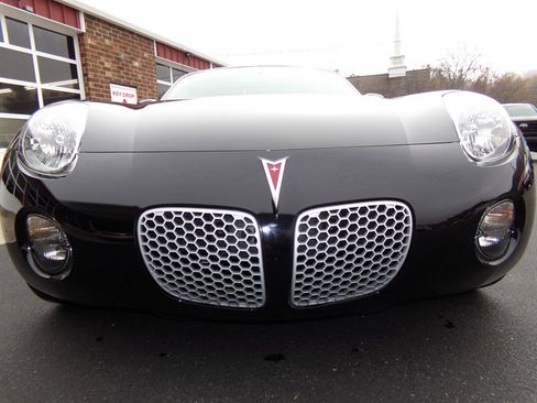 Used 2007 Pontiac Solstice Convertible w/ Premium Package image 8