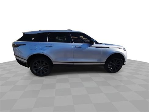 Used 2018 Land Rover Range Rover Velar R-Dynamic SE image 9