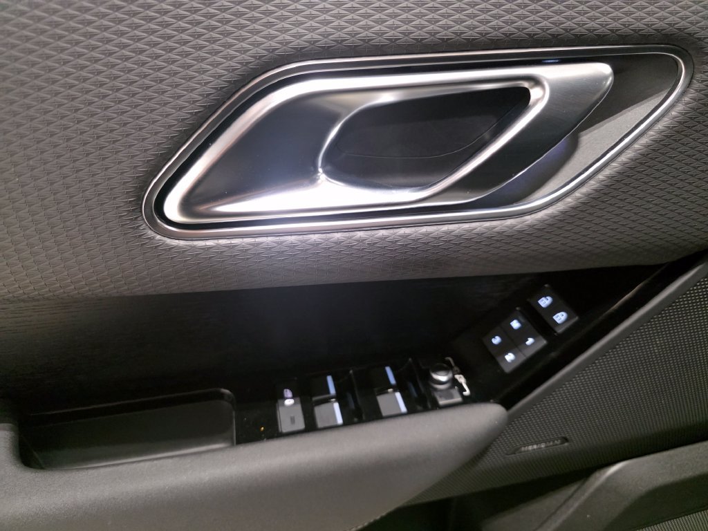 Certified 2023 Land Rover Range Rover Velar S AWD/4WD image 20
