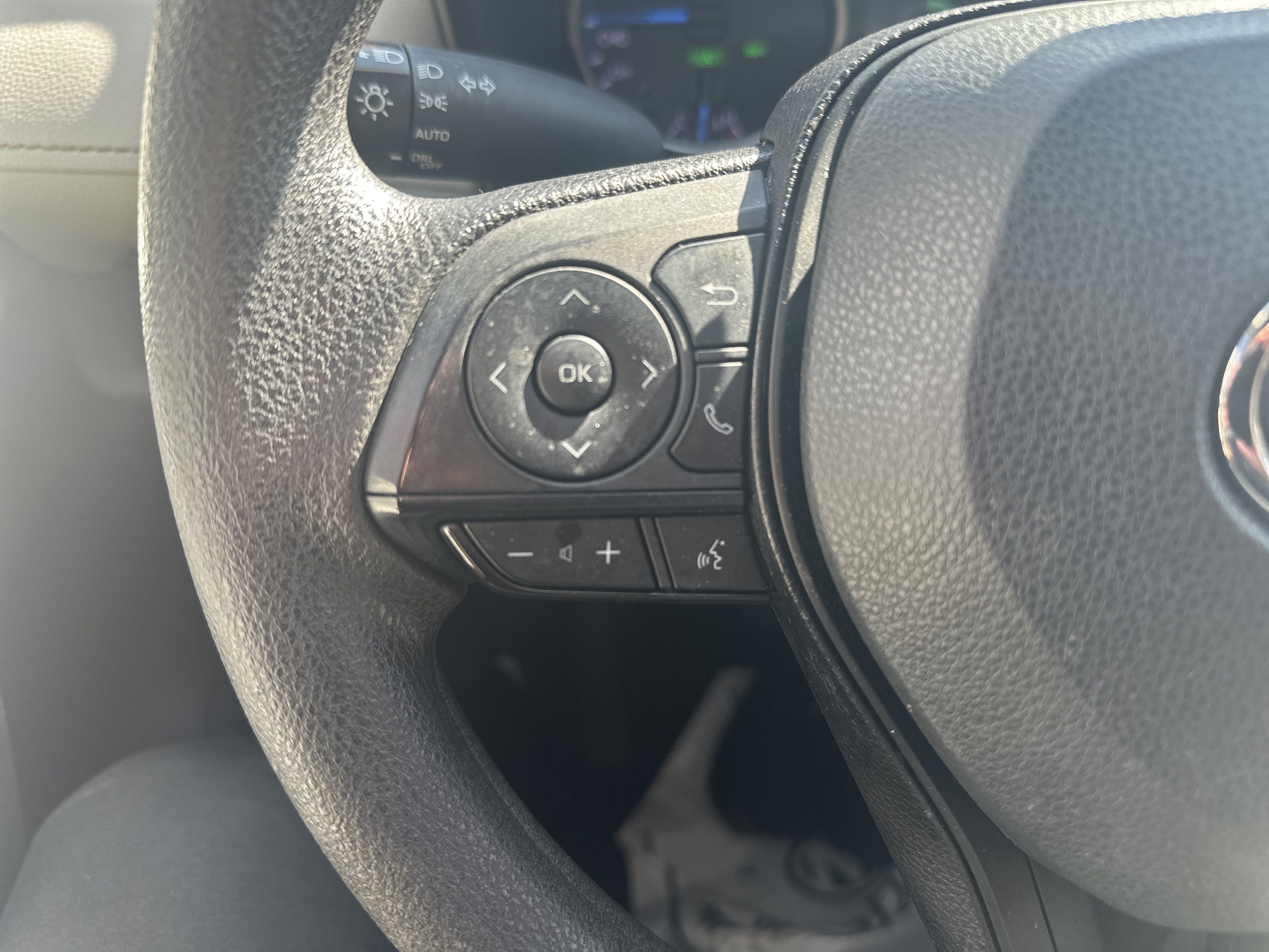 Used 2022 Toyota RAV4 XLE w/ Convenience Package AWD/4WD image 18