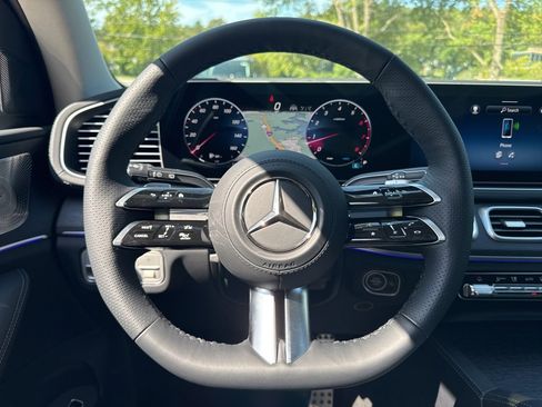 New 2026 Mercedes-Benz GLS 450 4MATIC image 38