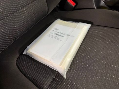 Used 2023 Hyundai Venue SE image 20