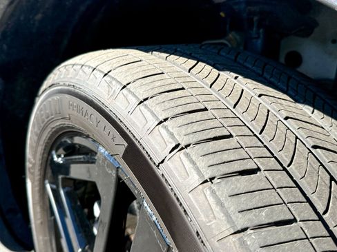 Certified 2025 Kia Telluride SX Prestige X-Line image 11