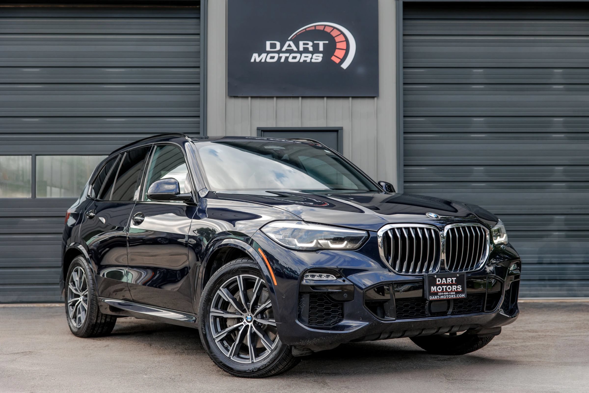 Used 2019 BMW X5 xDrive50i w/ M Sport Package AWD/4WD image 1