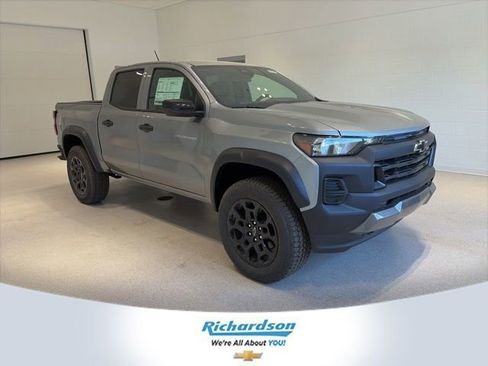 New 2026 Chevrolet Colorado Trail Boss AWD/4WD image 1