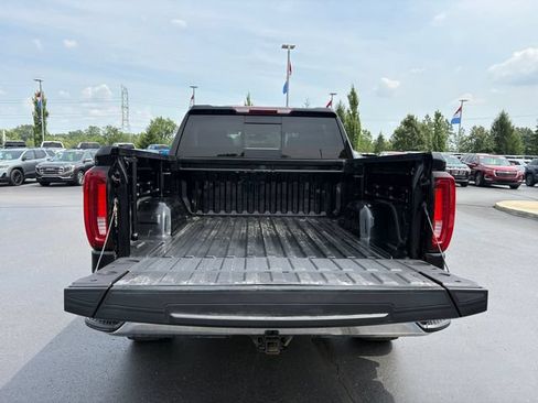 Used 2022 GMC Sierra 1500 SLT w/ SLT Convenience Package AWD/4WD image 16