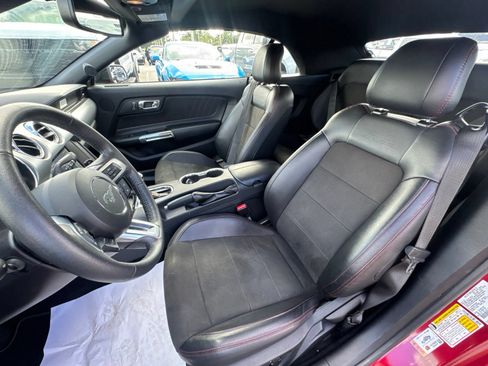 Used 2017 Ford Mustang GT Premium w/ Equipment Group 401A RWD image 17