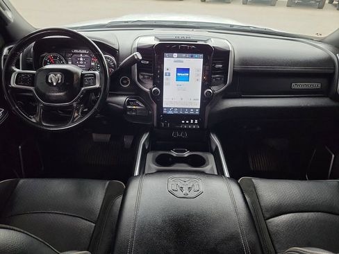 Used 2022 RAM 2500 Laramie w/ Night Edition image 17