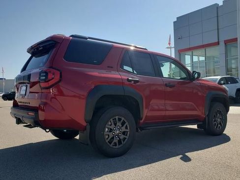 New 2026 Toyota 4Runner SR5 AWD/4WD image 5