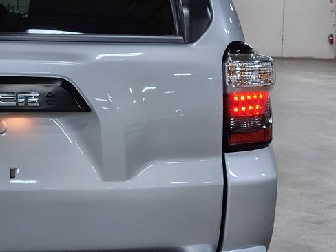 Used 2021 Toyota 4Runner TRD Off-Road Premium image 22