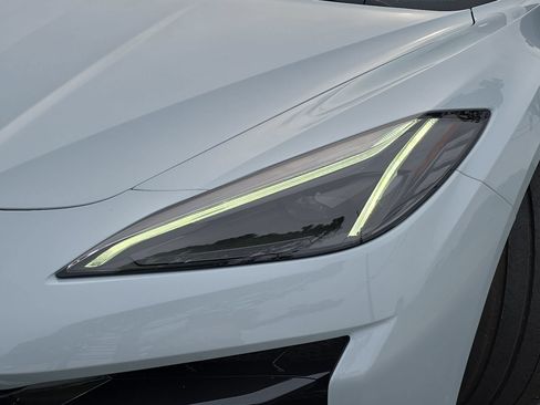 Used 2023 Chevrolet Corvette Z06 RWD image 27