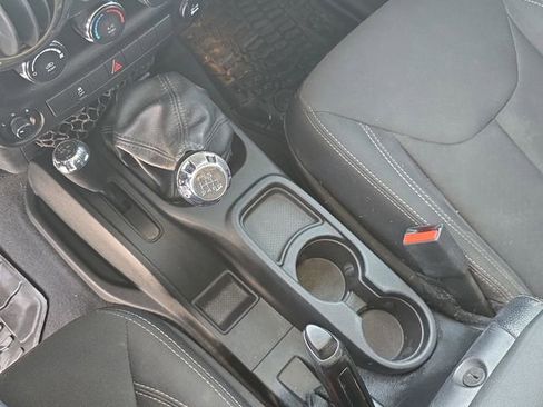 Used 2018 Jeep Wrangler Unlimited Sport AWD/4WD image 24