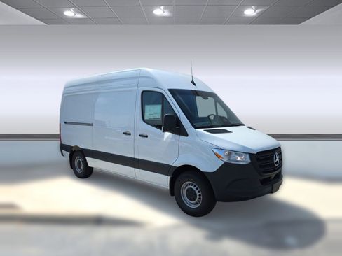 New 2025 Mercedes-Benz Sprinter 2500 image 5