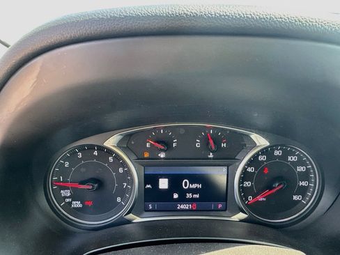 Used 2024 GMC Terrain AT4 w/ Infotainment Package II AWD/4WD image 15