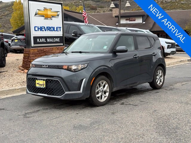 Used 2023 Kia Soul LX w/ LX Technology Package FWD image 1