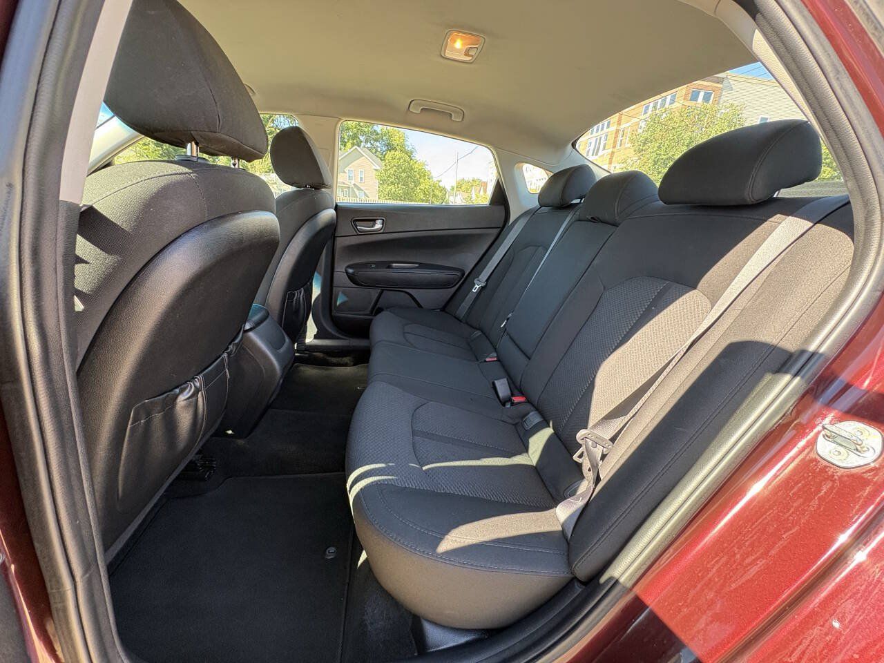 Used 2018 Kia Optima LX FWD image 33