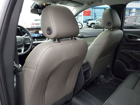 Used 2024 Chevrolet Trax ACTIV w/ Sunroof Package image 29