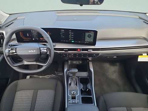 New 2026 Kia Sorento LX FWD image 15
