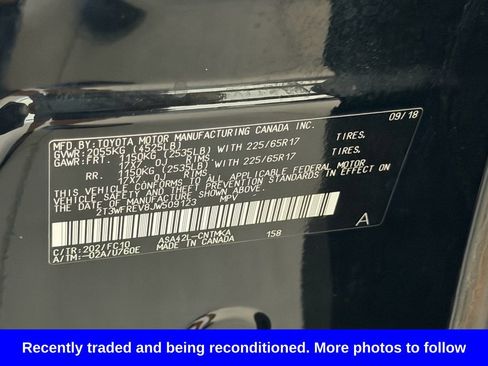 Used 2018 Toyota RAV4 XLE FWD image 18