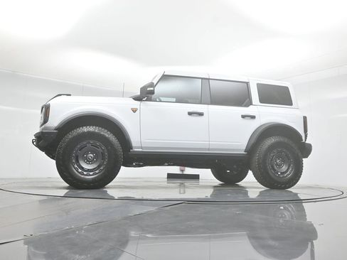 New 2025 Ford Bronco Badlands image 51