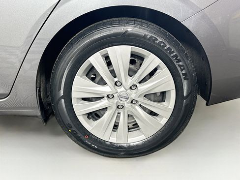 Used 2025 Nissan Sentra S image 11