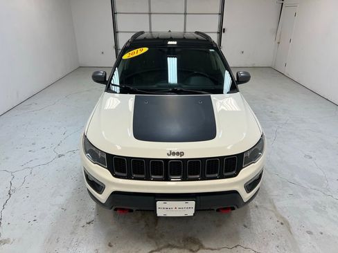 Used 2019 Jeep Compass Trailhawk image 6